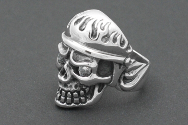 Bikerschmuck Totenkopfring Flammenhelm